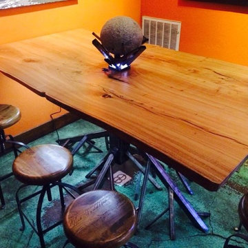 CoffeeBar Table