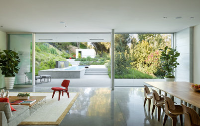 Houzz Tour: A Contemporary Retreat Nestled in an Urban Canyon