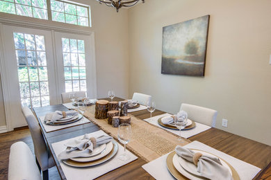 Dining room - transitional dining room idea in Dallas