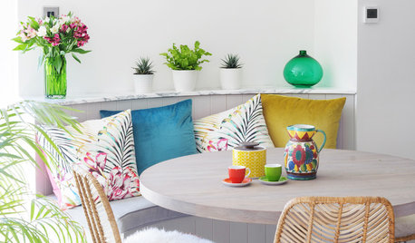 10 Banquette Seating Ideas for Your Kitchen