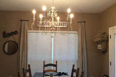 Cottage dining room photo in Austin