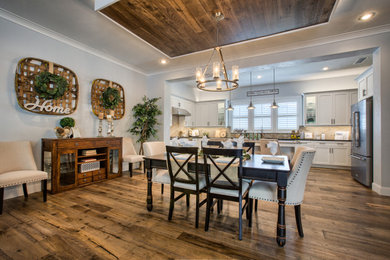 Example of a farmhouse dining room design in Jacksonville