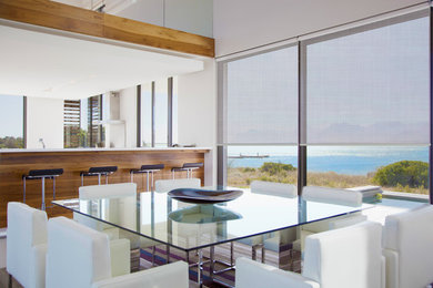 Inspiration for a contemporary dining room remodel in Brisbane