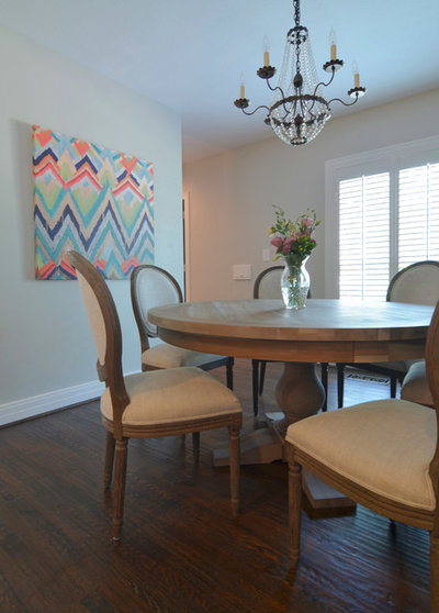 Traditional Dining Room by Sarah Greenman