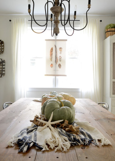 Shabby-chic Style Dining Room by Design Fixation [Faith Provencher]