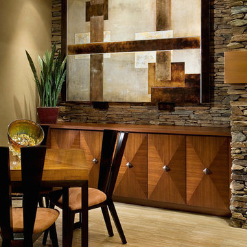 Desert Contemporary Residence: Dining Room