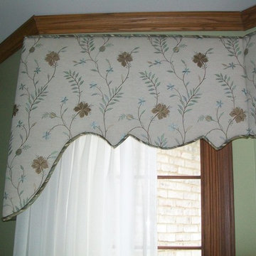 Dinig Room Window Treatment Detail