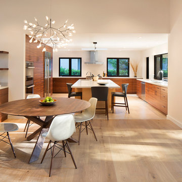 Dining & Kitchen
