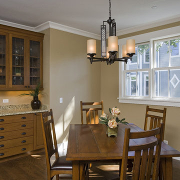 Dining/Breakfast Room with Butler's Pantry