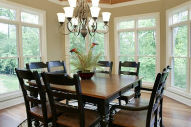 Inspiration for a timeless dining room remodel in Cincinnati