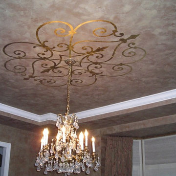 Dining room ceiling Faux finishe around chandelier