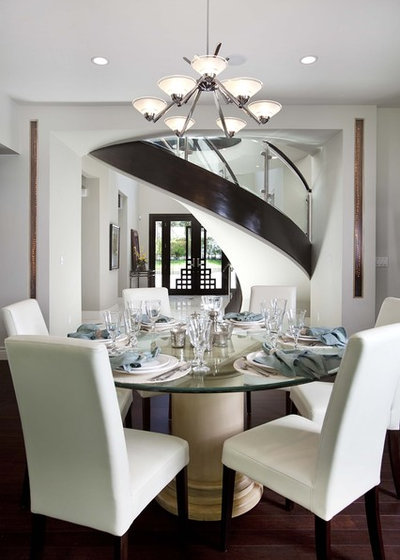 Contemporary Dining Room by Mark English Architects, AIA