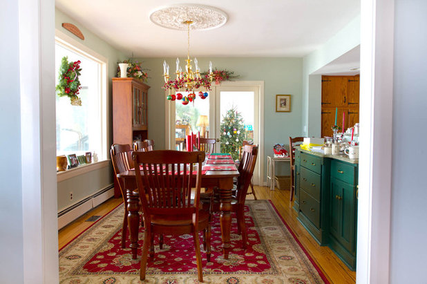 Traditional Dining Room by Rikki Snyder