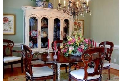 Dining room - eclectic dining room idea in Raleigh