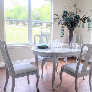 Dining Rustic Staging Style