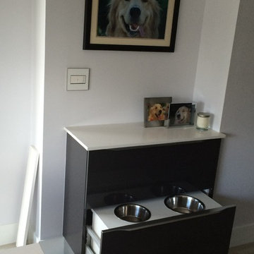 DOGS EATING IN STYLE.  DINING ROOM AREA FOR DOGS