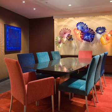 Dramatic Dining Room Through Color