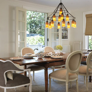 Esempio di una sala da pranzo stile shabby con pareti bianche