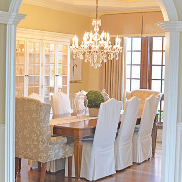 Elegant & Neutral Dining Room