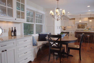 Example of a classic dining room design in Minneapolis