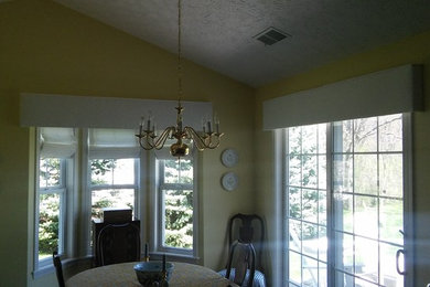 Inspiration for a timeless dining room remodel in Cleveland
