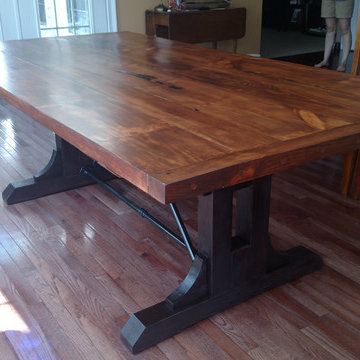 Farmhouse Table - no screws or nails (except for attaching the metal)