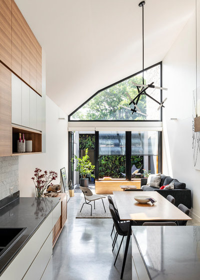 Contemporary Dining Room by anderson architecture