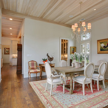 Formal Dining & Butler's Pantry