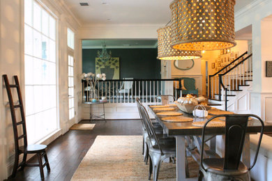 Example of an eclectic dining room design in Tampa