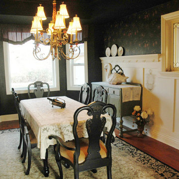 Grass Valley formal dining room