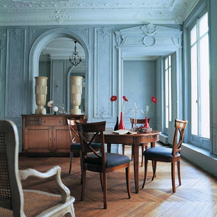 Hauteville Dining Table