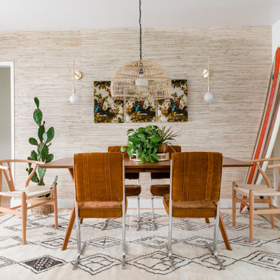Beach style light wood floor and beige floor kitchen/dining room combo photo in Sacramento with beige walls and no fireplace
