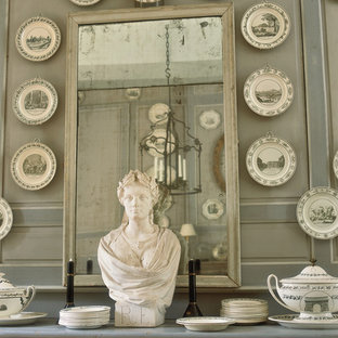 Inspiration for a timeless dining room remodel in Boston