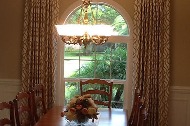 Example of a transitional dining room design in Jacksonville
