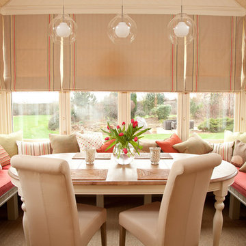 Informal dining area in conservatory