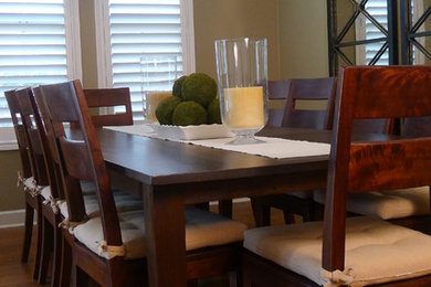 Design ideas for a contemporary dining room in Orange County.