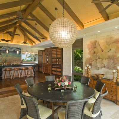 Island style great room photo in Hawaii