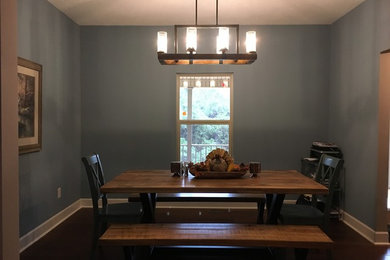 Arts and crafts dining room photo in Other