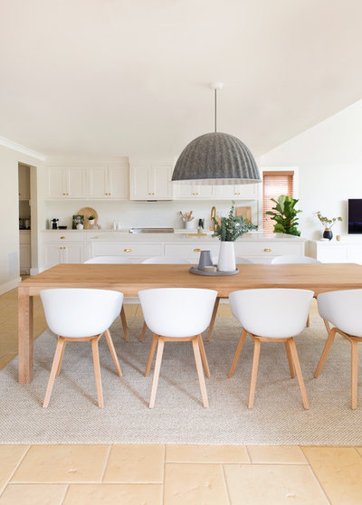 Contemporary Dining Room by Donna Guyler Design