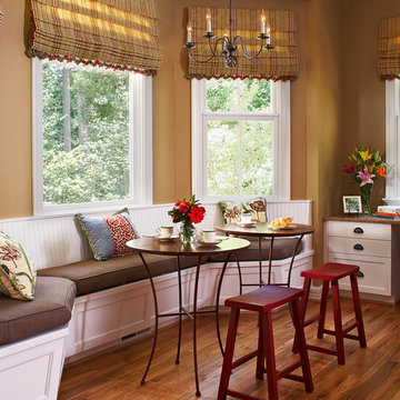 Kitchen eating area