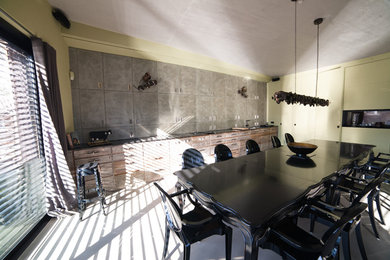 Foto di una sala da pranzo design