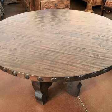 Knotty Alder Wood Round Dining Table