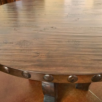 Knotty Alder Wood Round Dining Table