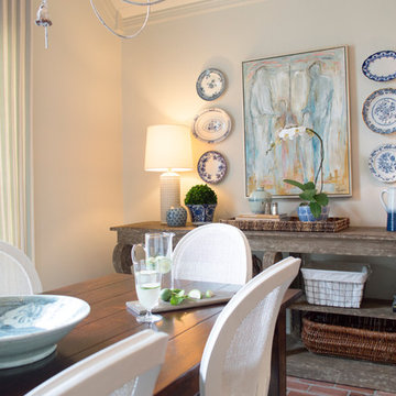 Lafayette Home - Kitchen / Breakfast / Living