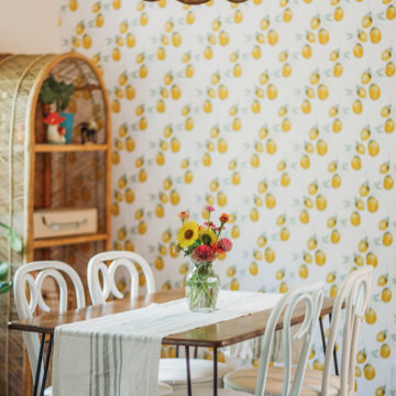 Lemon wallpaper for bright dining room