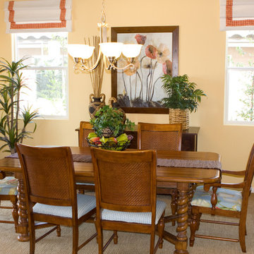 Light and Bright Dining Area