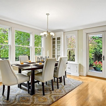 Loewen French doors and windows surround dining room