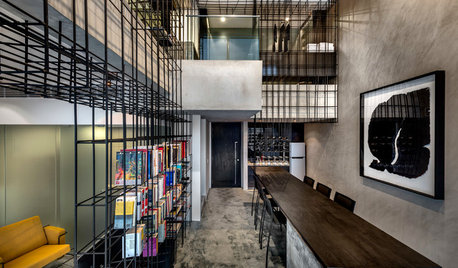 Houzz Tour: Grid Lines Dominate this Art-Filled Loft Apartment
