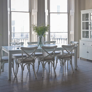 Lombok - Mandara dining room: Orient-inspired, off-white solid wood furniture