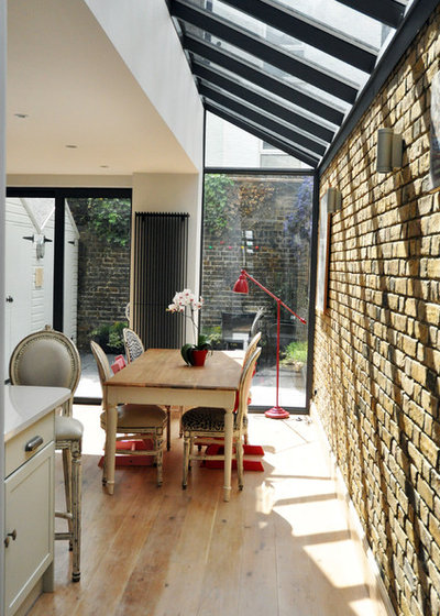 Shabby-chic Style Dining Room by EMR Architecture